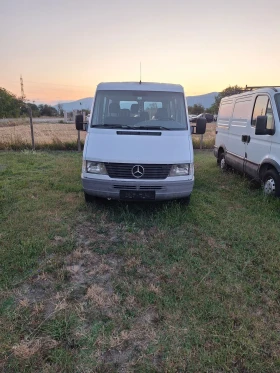     Mercedes-Benz 2.4 214 