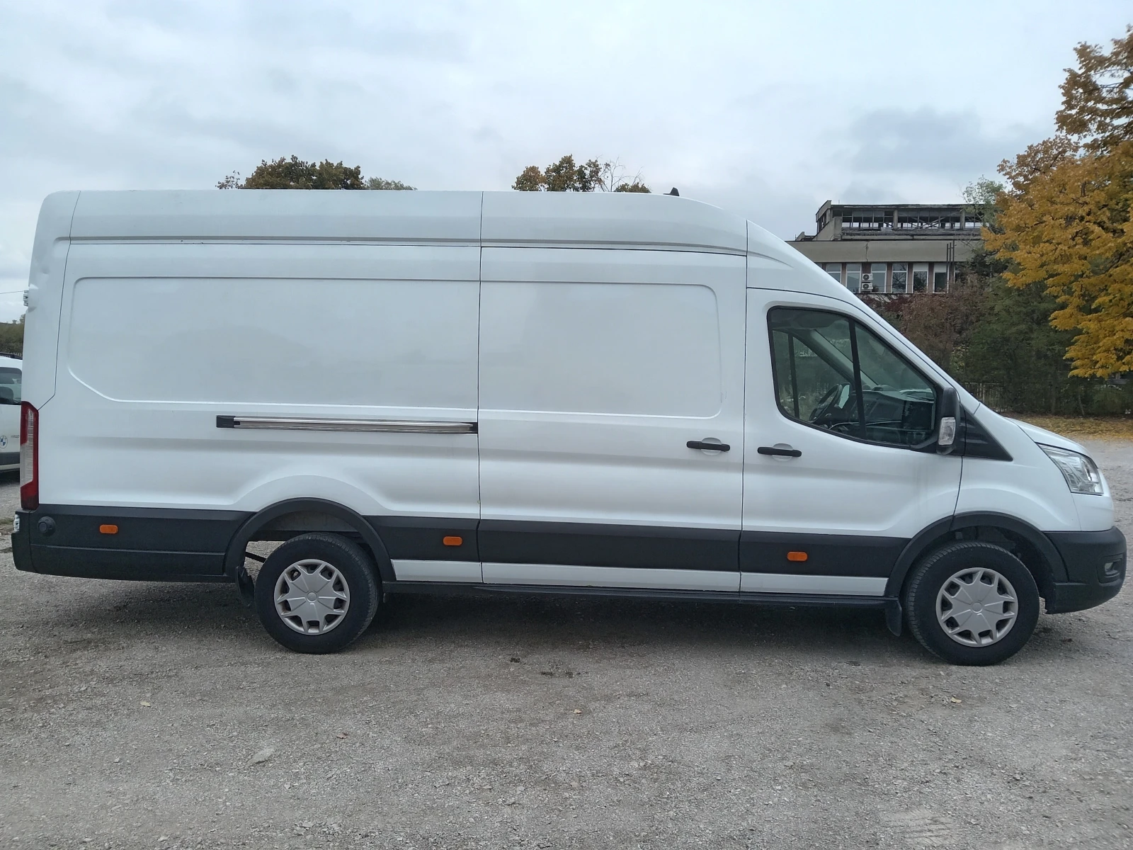 Ford Transit 2.0D дълга база  - изображение 6