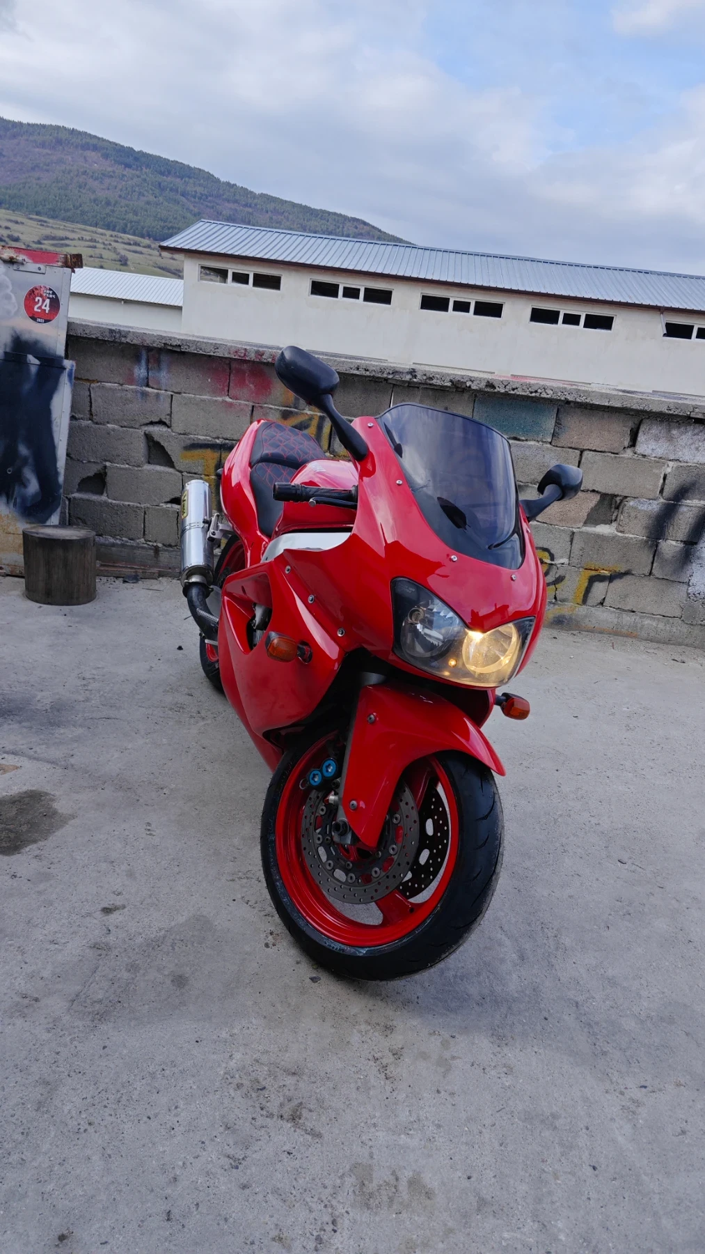 Yamaha YZF-R1 Thunderace | Mobile.bg — изображение 1