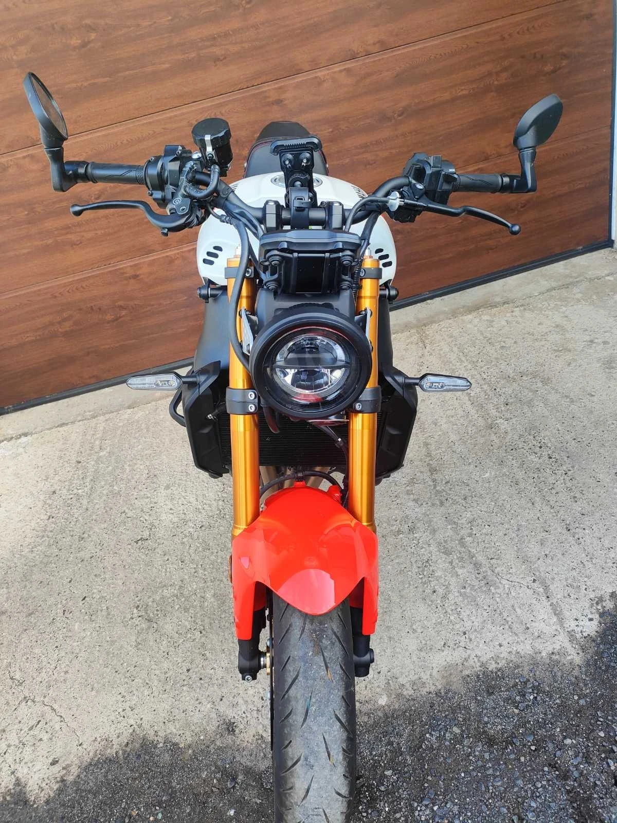 Yamaha XSR900, снимка 4 - Мотоциклети и мототехника - 53881032