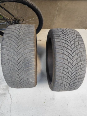 Гуми Зимни 255/40R19, снимка 1
