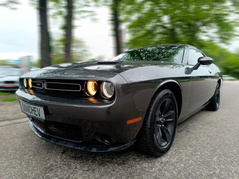 Dodge Challenger FACELIFT EURO 6 , снимка 1 - Автомобили и джипове - 46238465