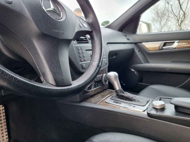 Mercedes-Benz C 220  CDI AMG , снимка 15 - Автомобили и джипове - 49552011