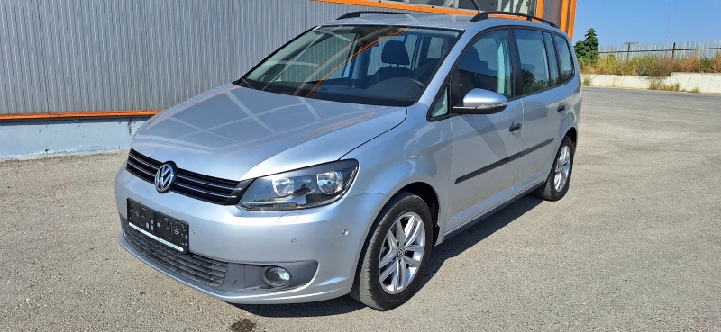 VW Touran ПЕРФЕКТНА!!!, снимка 2 - Автомобили и джипове - 51653758