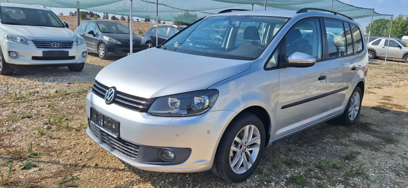 VW Touran ПЕРФЕКТНА!!!, снимка 4 - Автомобили и джипове - 51653758