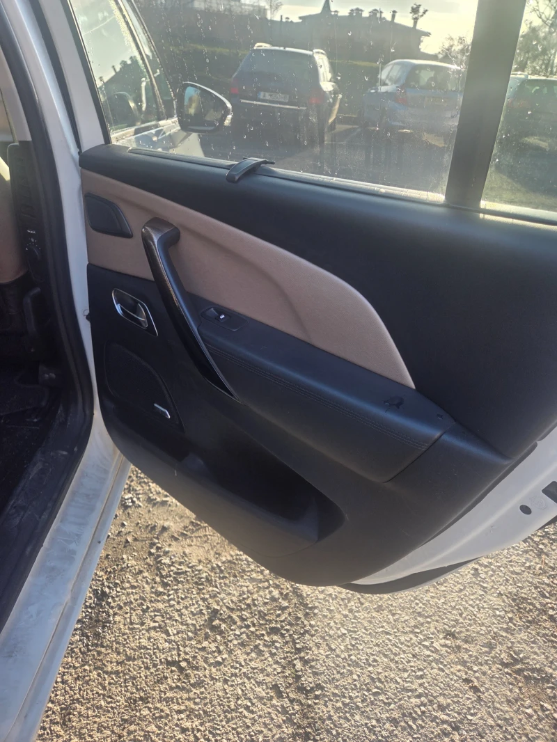 Citroen Grand C4 Picasso, снимка 14 - Автомобили и джипове - 53262145
