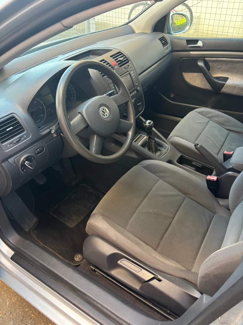 VW Golf 1.9, снимка 7 - Автомобили и джипове - 53458573