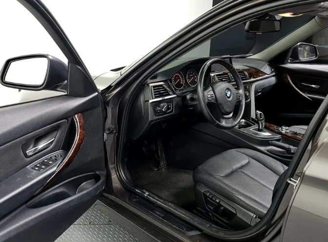 BMW 320 d - изображение 8