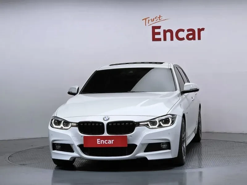 BMW 320 i - САМО 30% АВАНС, снимка 3 - Автомобили и джипове - 56304454