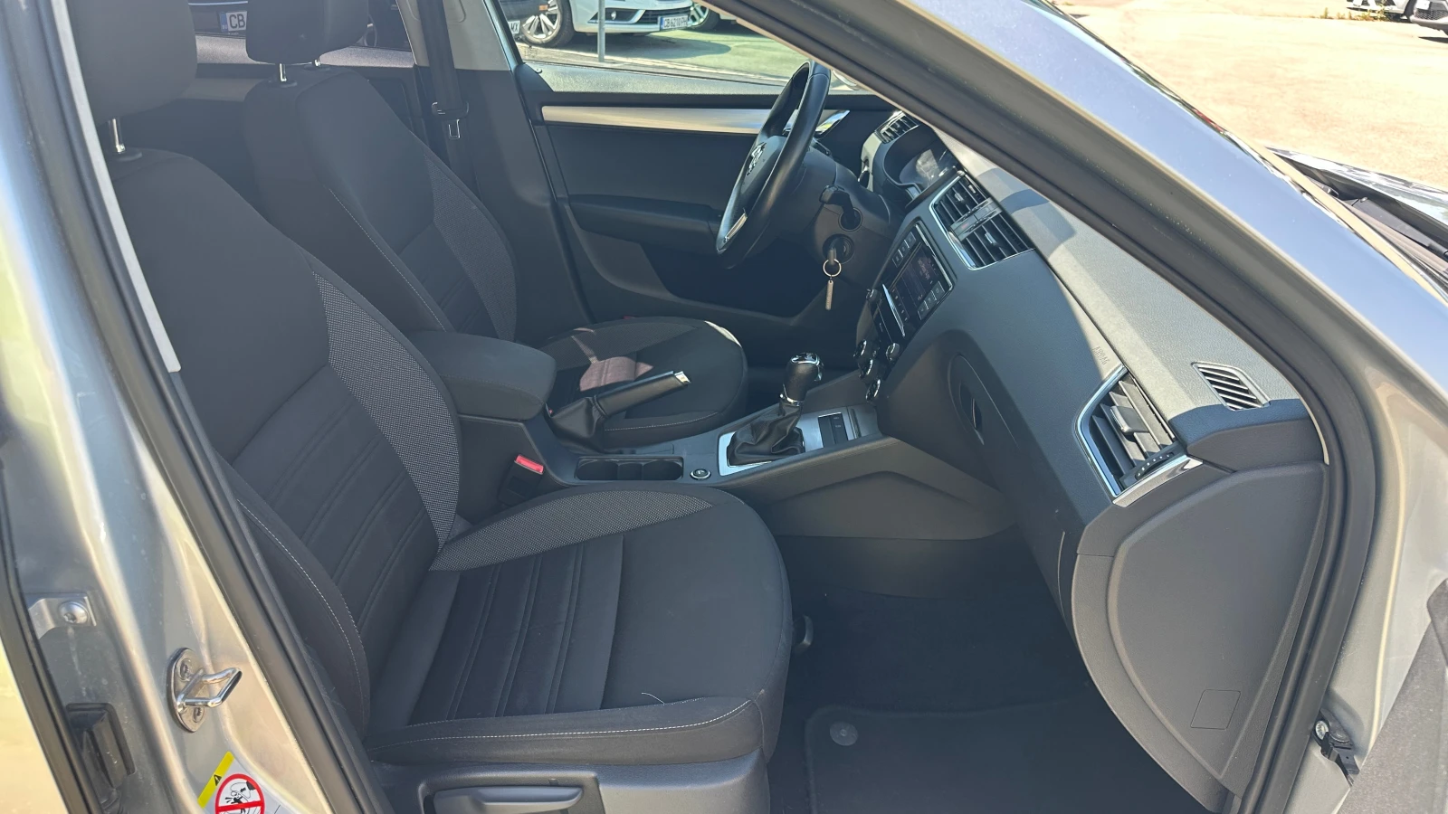 Skoda Octavia 1.5 TSI от България с ДДС - изображение 10