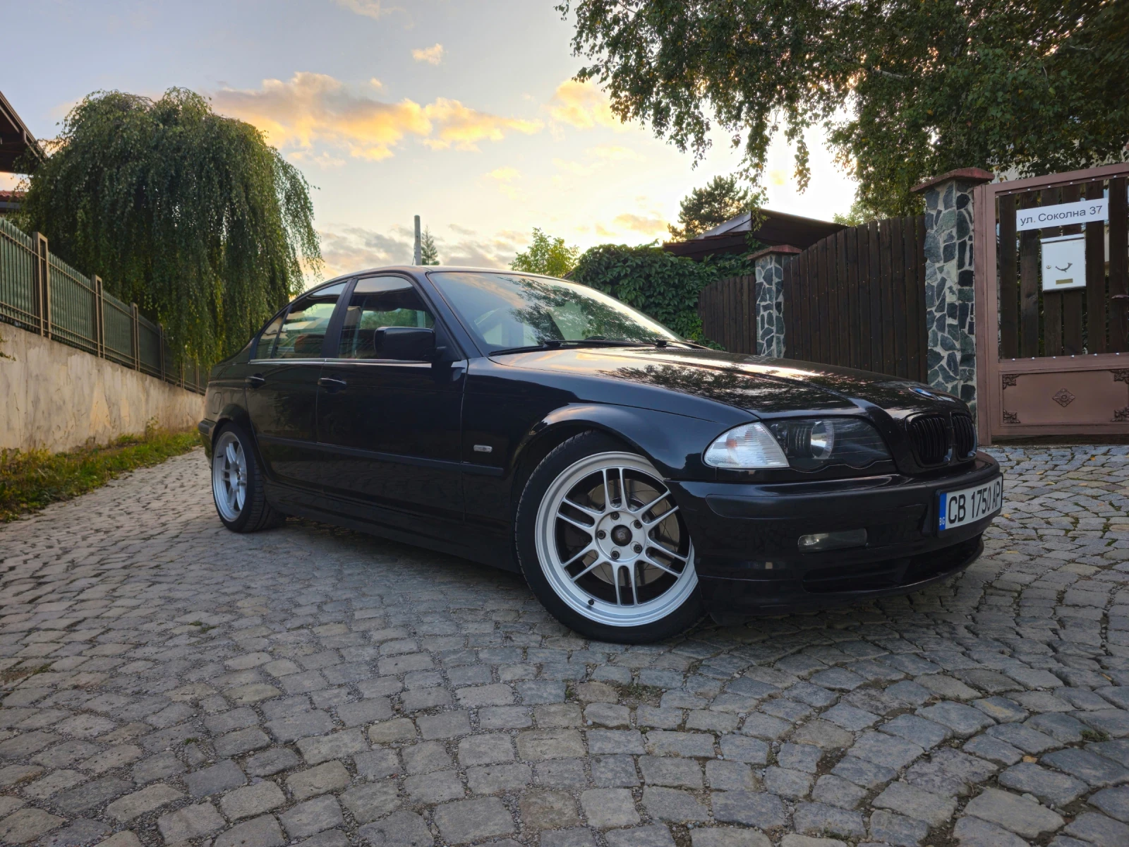 BMW 328 328 i - изображение 3