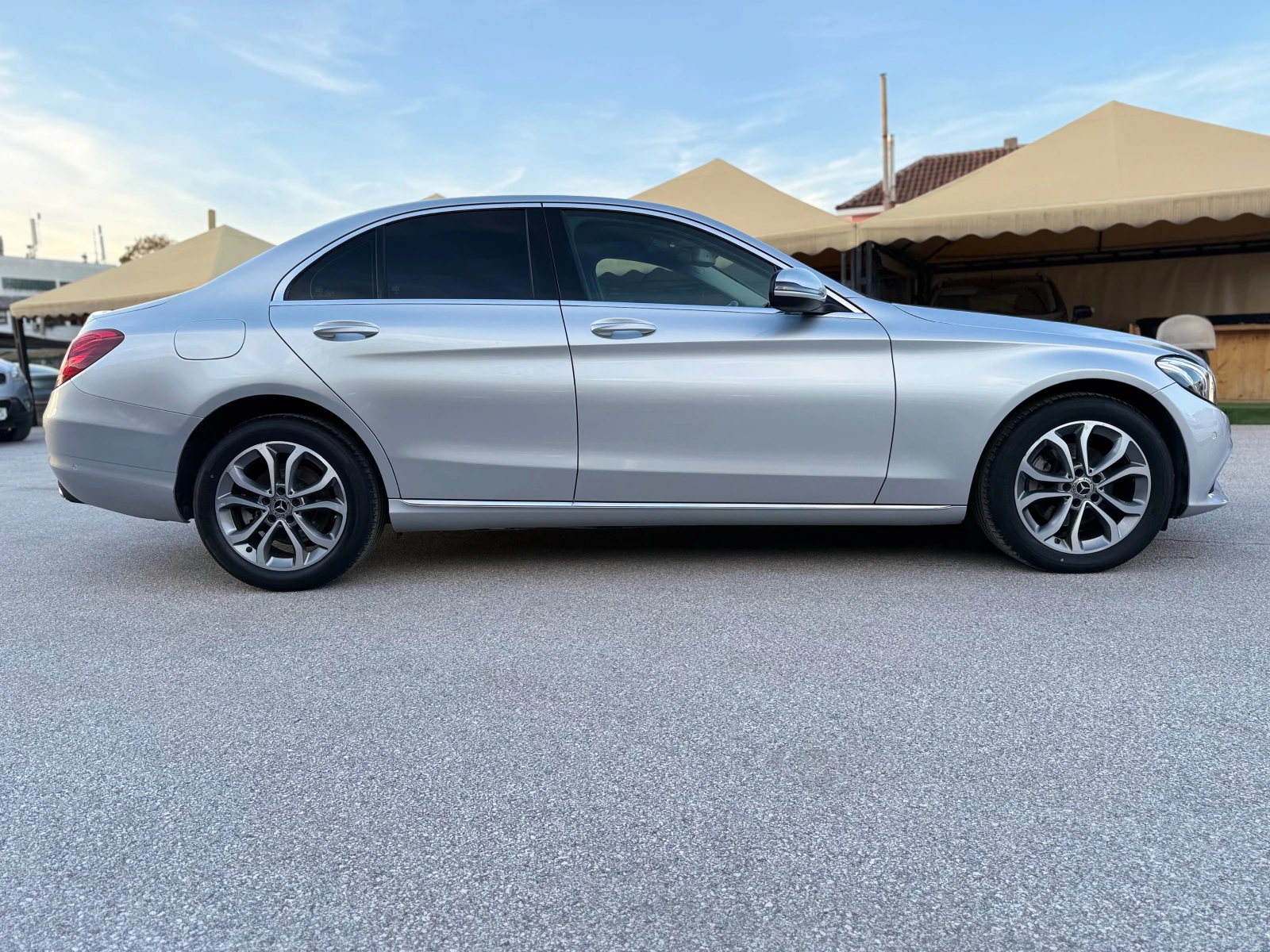 Mercedes-Benz C 220 d 4-MATIC 9G-TRONIC !! SPORT !!! ТОП СЪСТОЯНИЕ ! ! | Mobile.bg — изображение 4