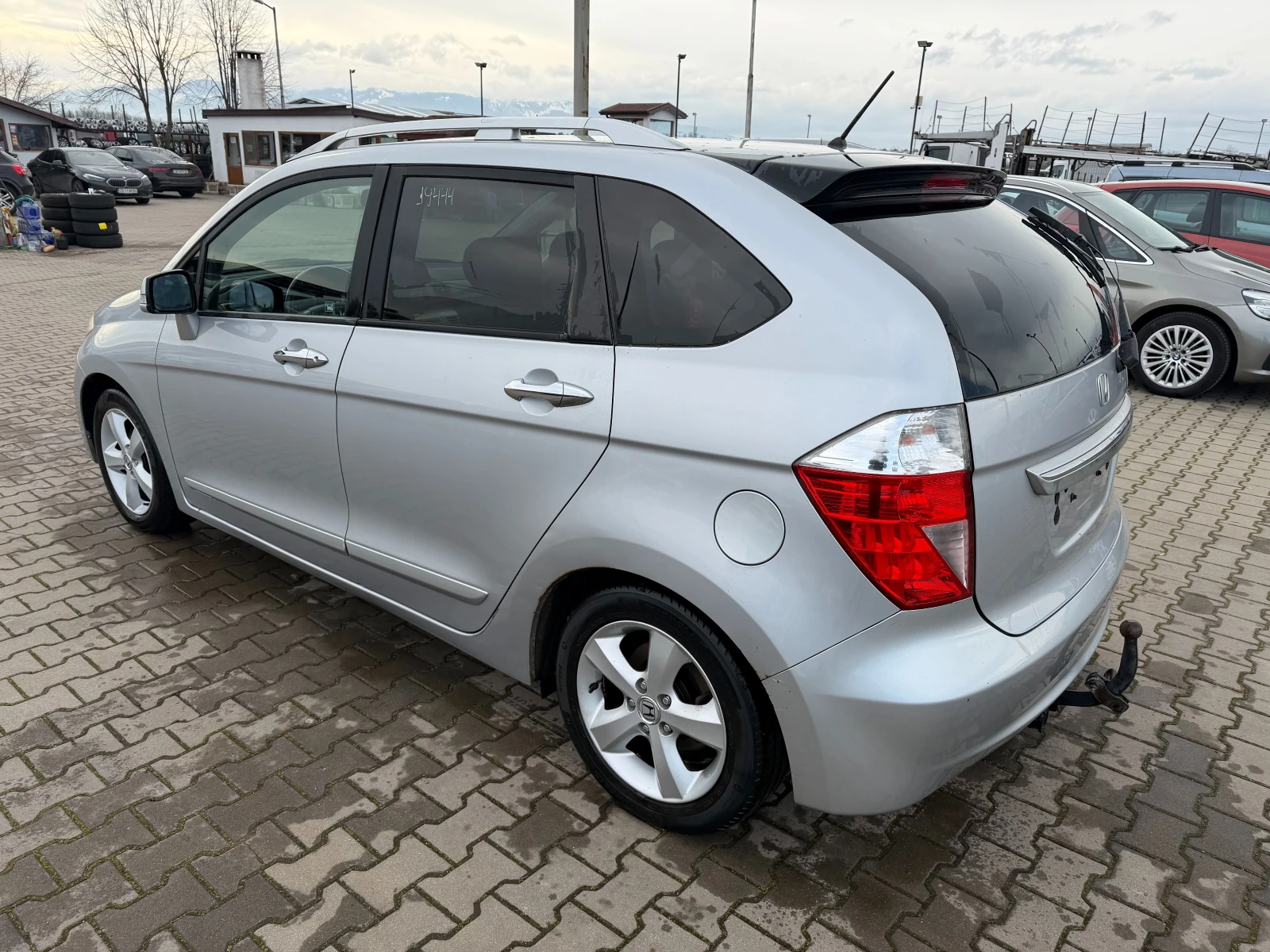 Honda Fr-v 2.0VTEC EURO 4 - изображение 8