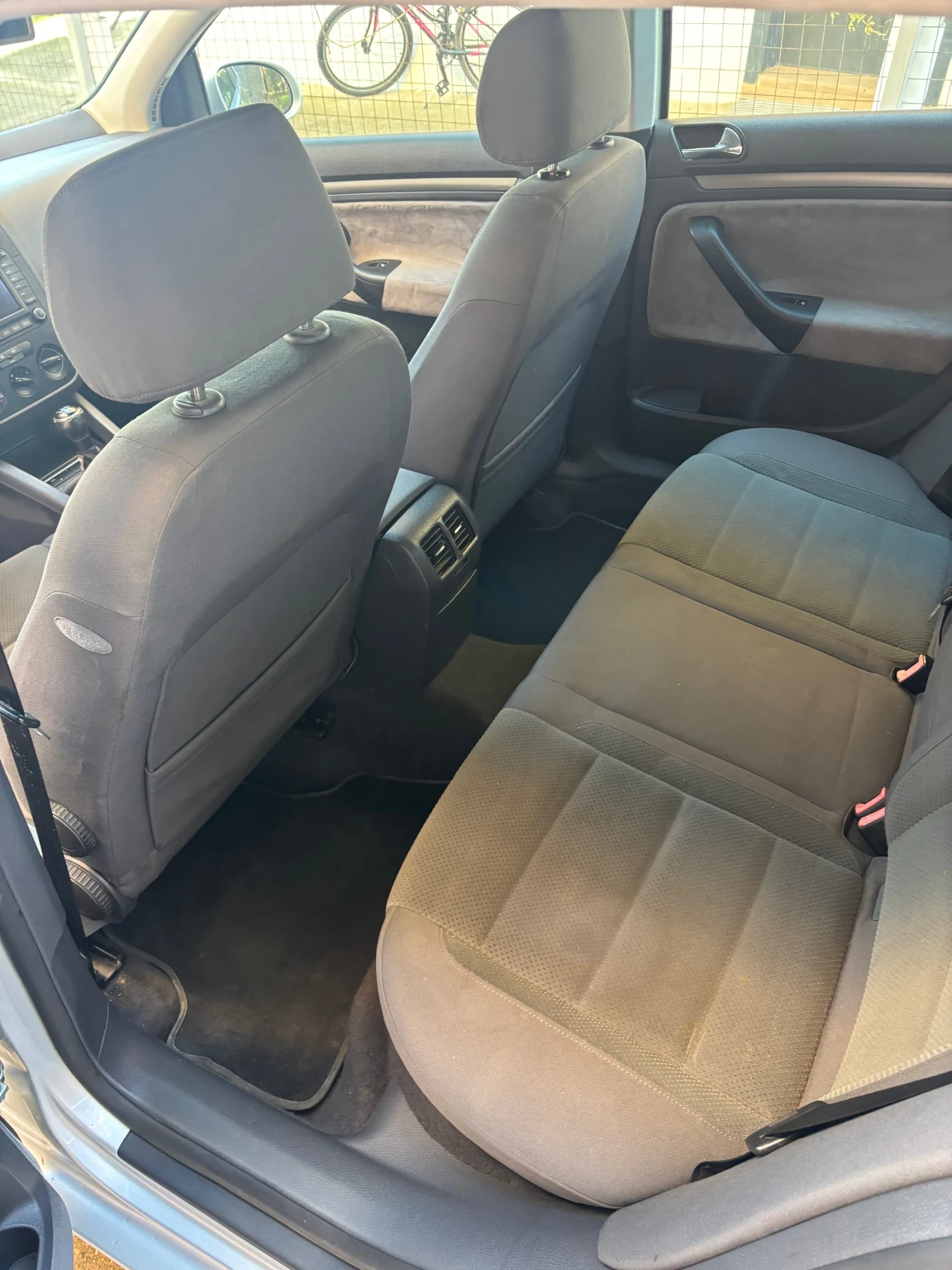 VW Golf 1.9 - изображение 8