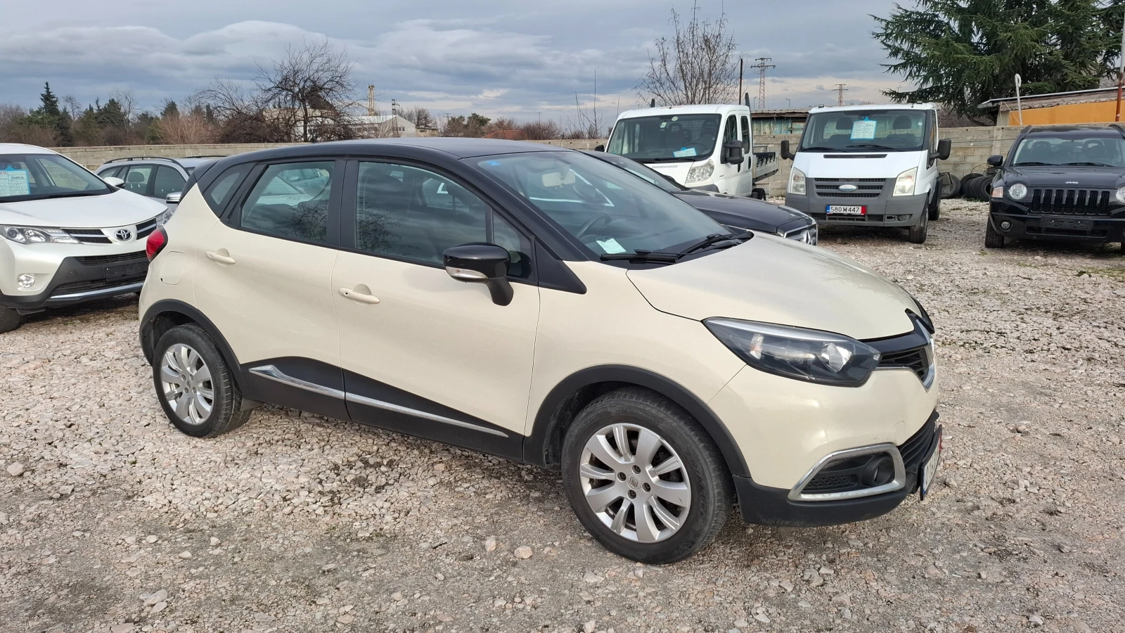 Renault Captur 1.5 DCI - изображение 3