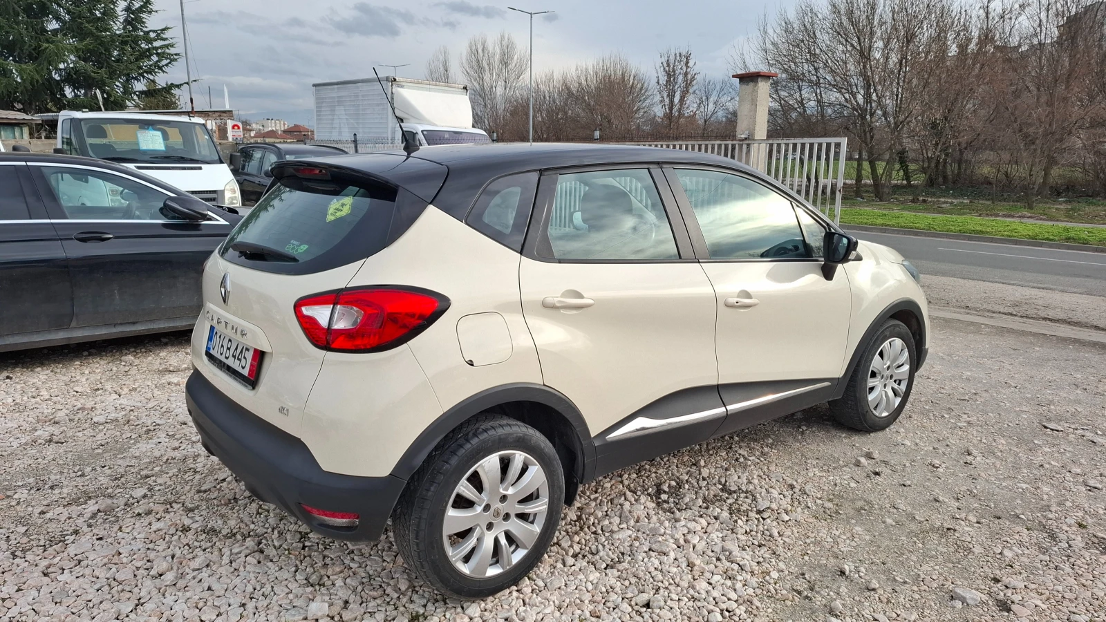 Renault Captur 1.5 DCI - изображение 4