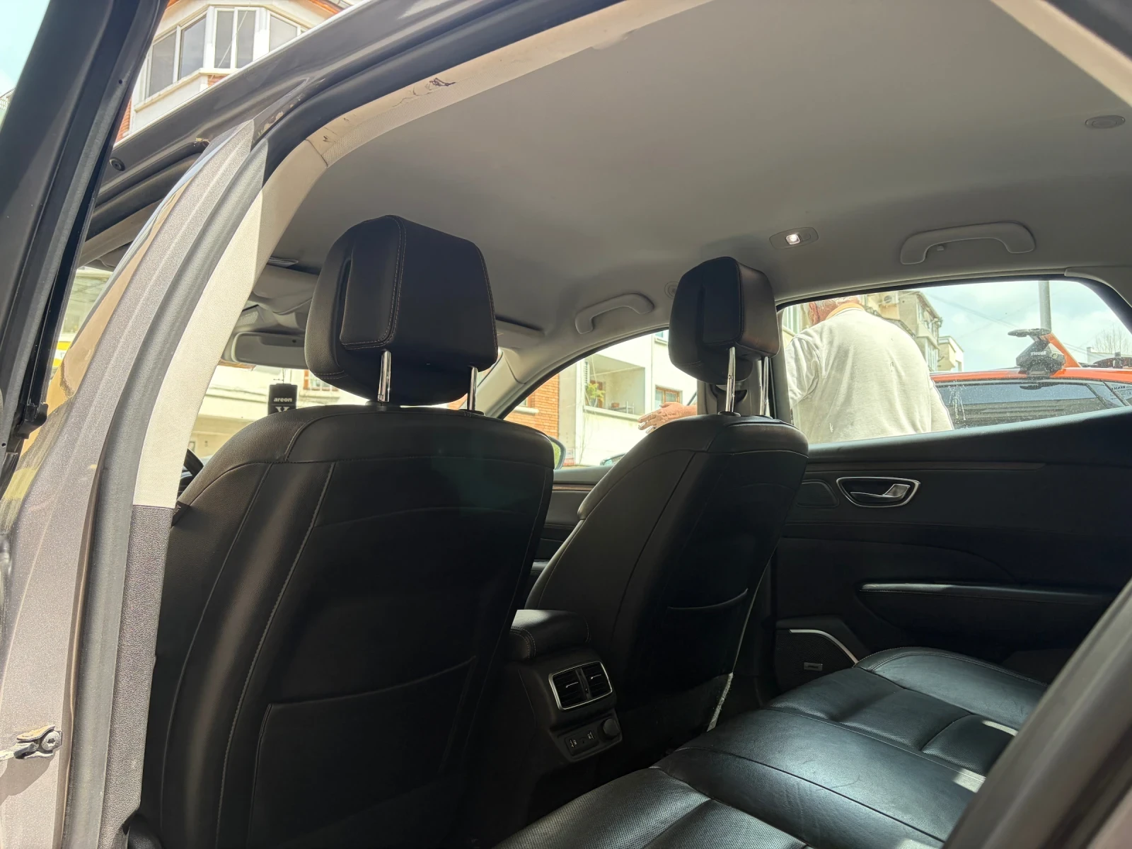 Renault Talisman Intense, снимка 12 - Автомобили и джипове - 54209397