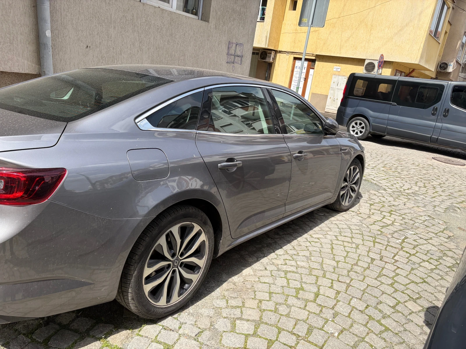 Renault Talisman Intense, снимка 3 - Автомобили и джипове - 54209397