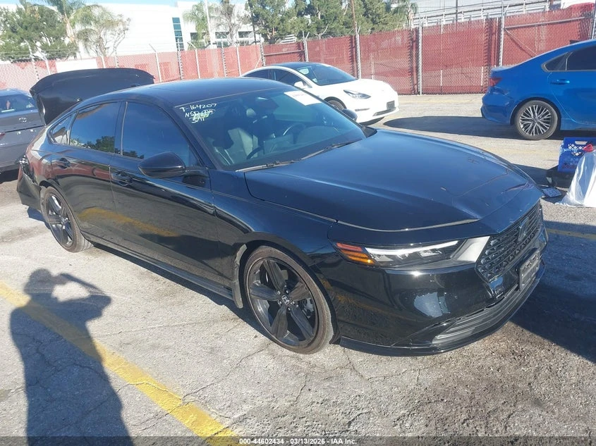 Honda Accord HYBRID Sport-L * КРАЙНА ЦЕНА* CARFAX