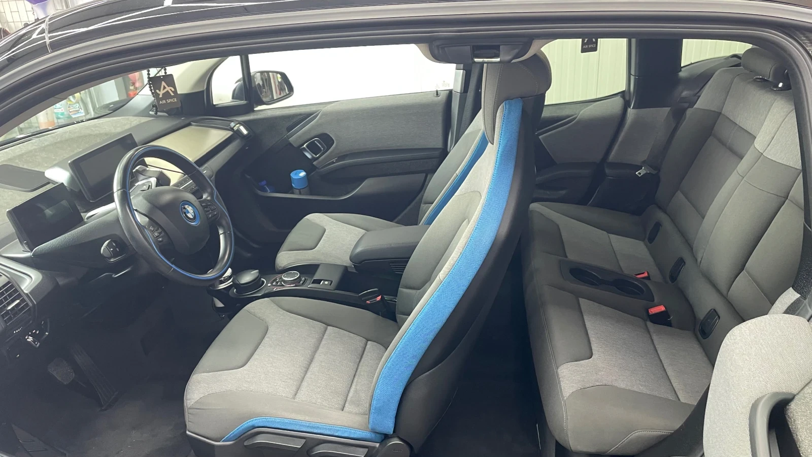 BMW i3 Регистрирана внос Германия/история бмв/ТЕРМОПОМПА , снимка 16 - Автомобили и джипове - 54711221