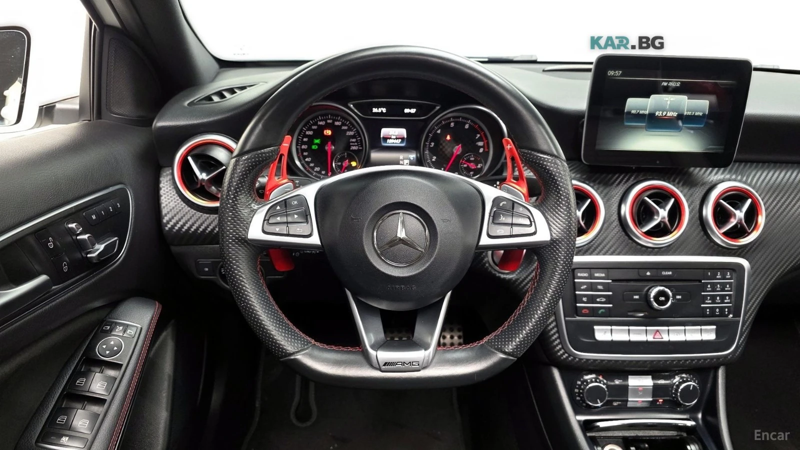 Mercedes-Benz A 200 * AMG* CAMERA* KEYLESS* ПОДГРЕВ* , снимка 12 - Автомобили и джипове - 55062420