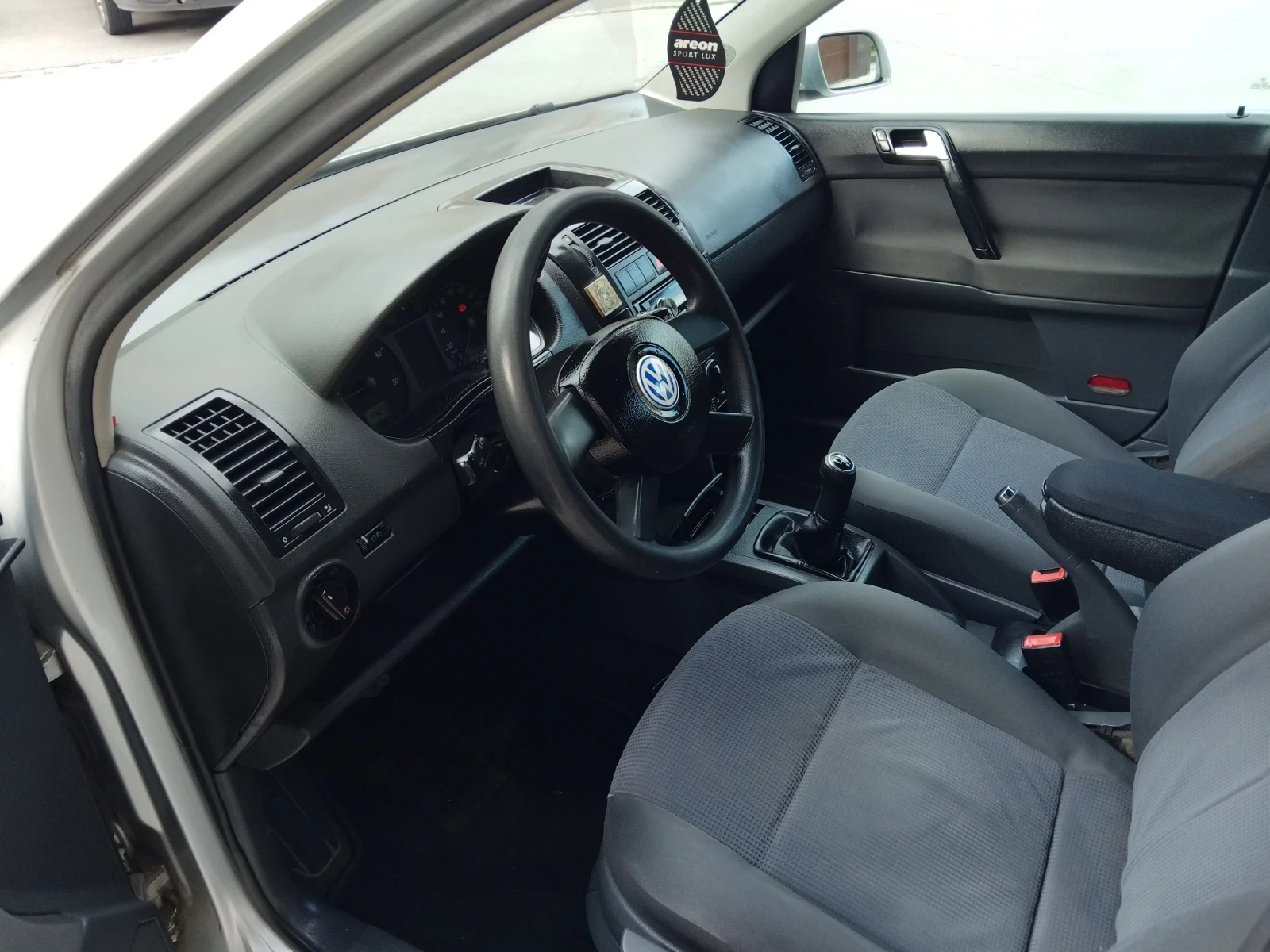 VW Polo 1.9 SDI//KLIMA//, снимка 9 - Автомобили и джипове - 55162721