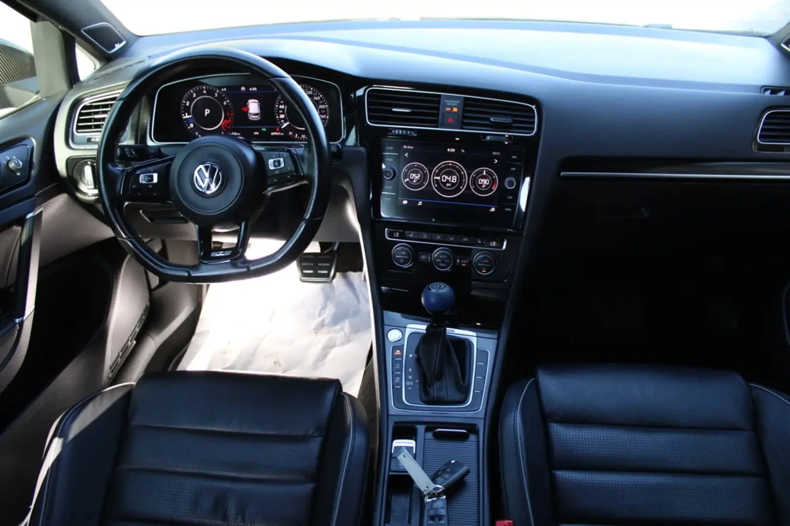 VW Golf R DSG ЦЕНА ДО БЪЛГАРИЯ РЕГИСТРАЦИЯ & АВТОКРЕДИТ, снимка 12 - Автомобили и джипове - 55264223