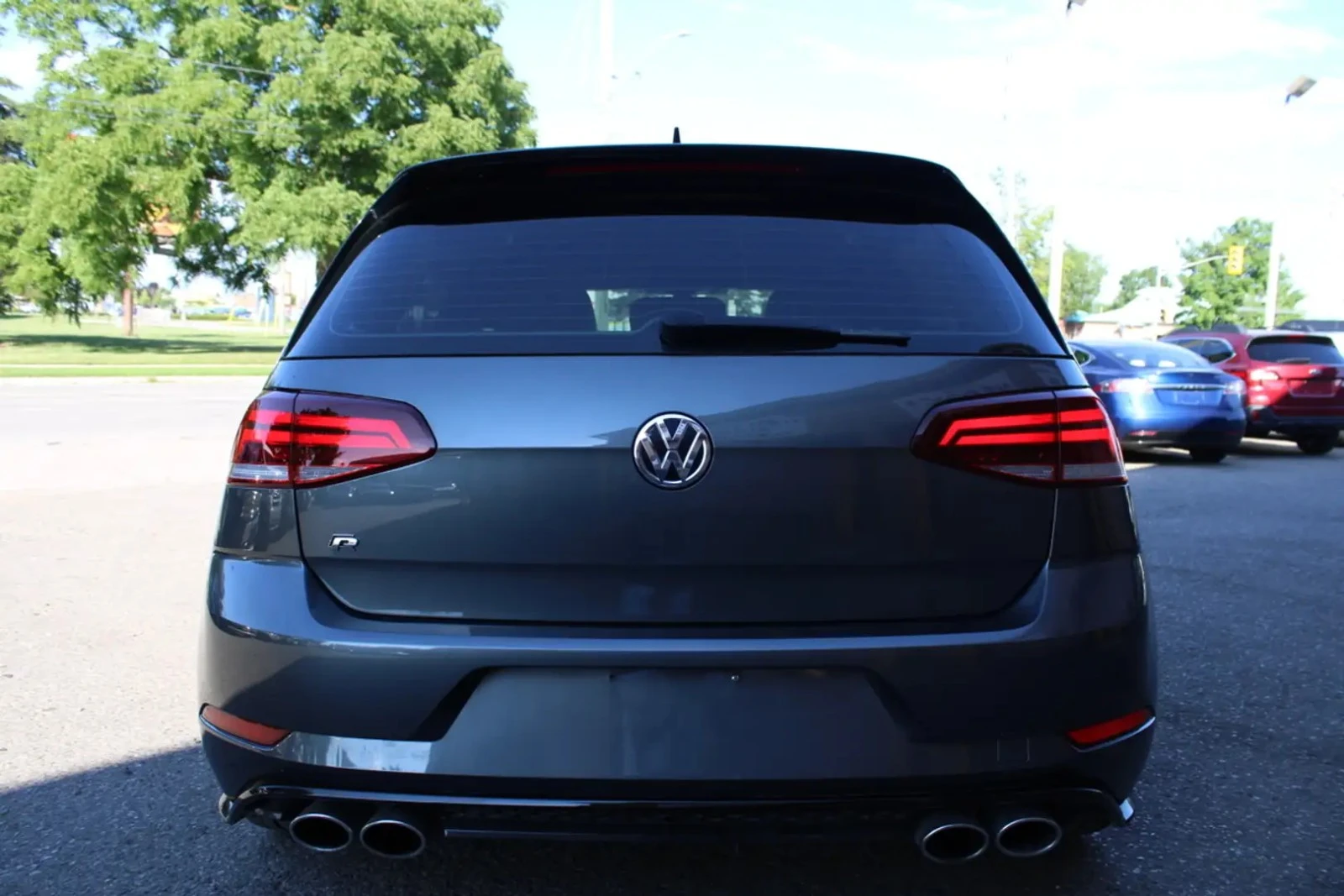 VW Golf R DSG ЦЕНА ДО БЪЛГАРИЯ РЕГИСТРАЦИЯ & АВТОКРЕДИТ, снимка 4 - Автомобили и джипове - 55264223