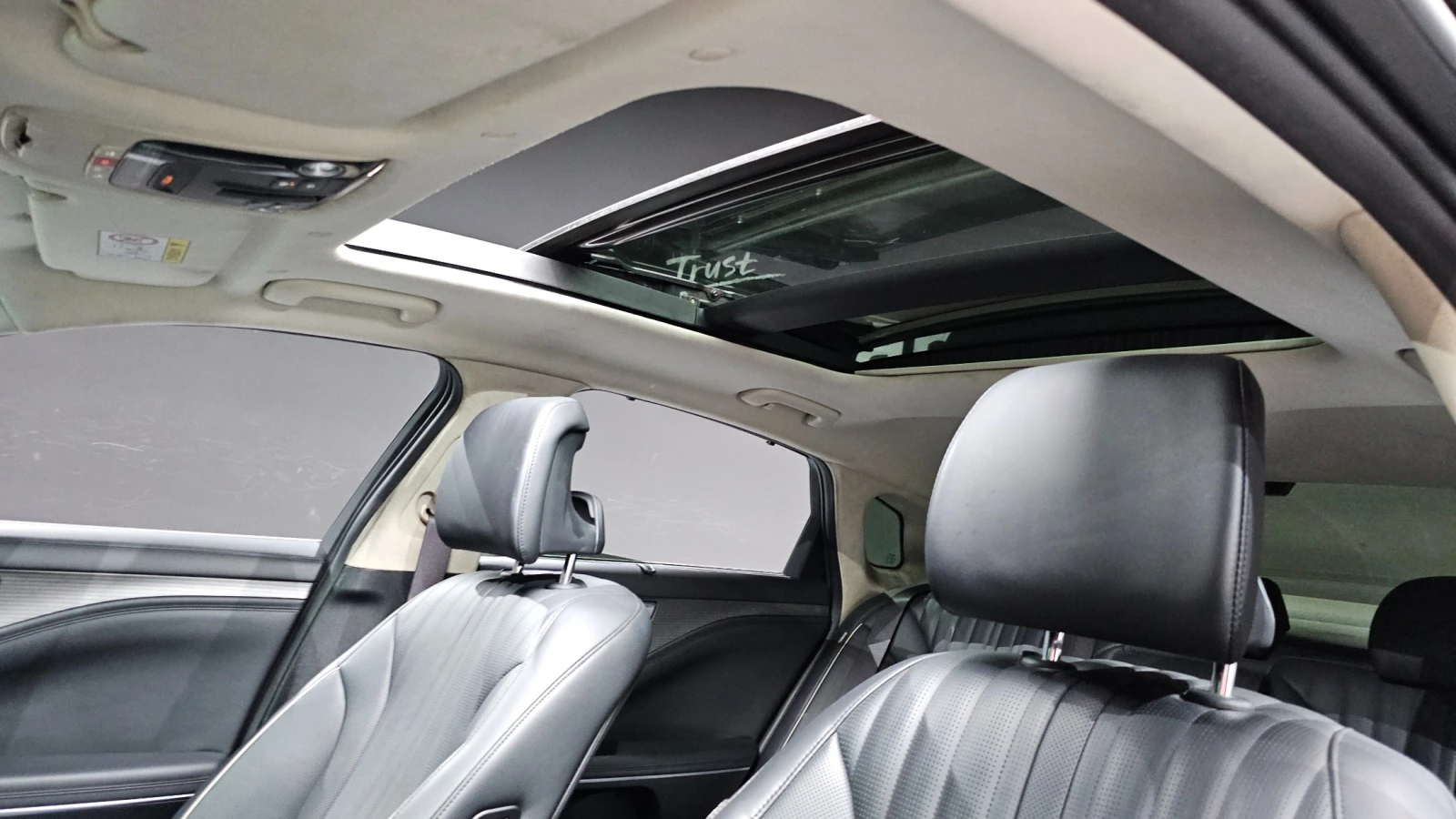 Kia K8 Hybrid Signature, снимка 8 - Автомобили и джипове - 55530321