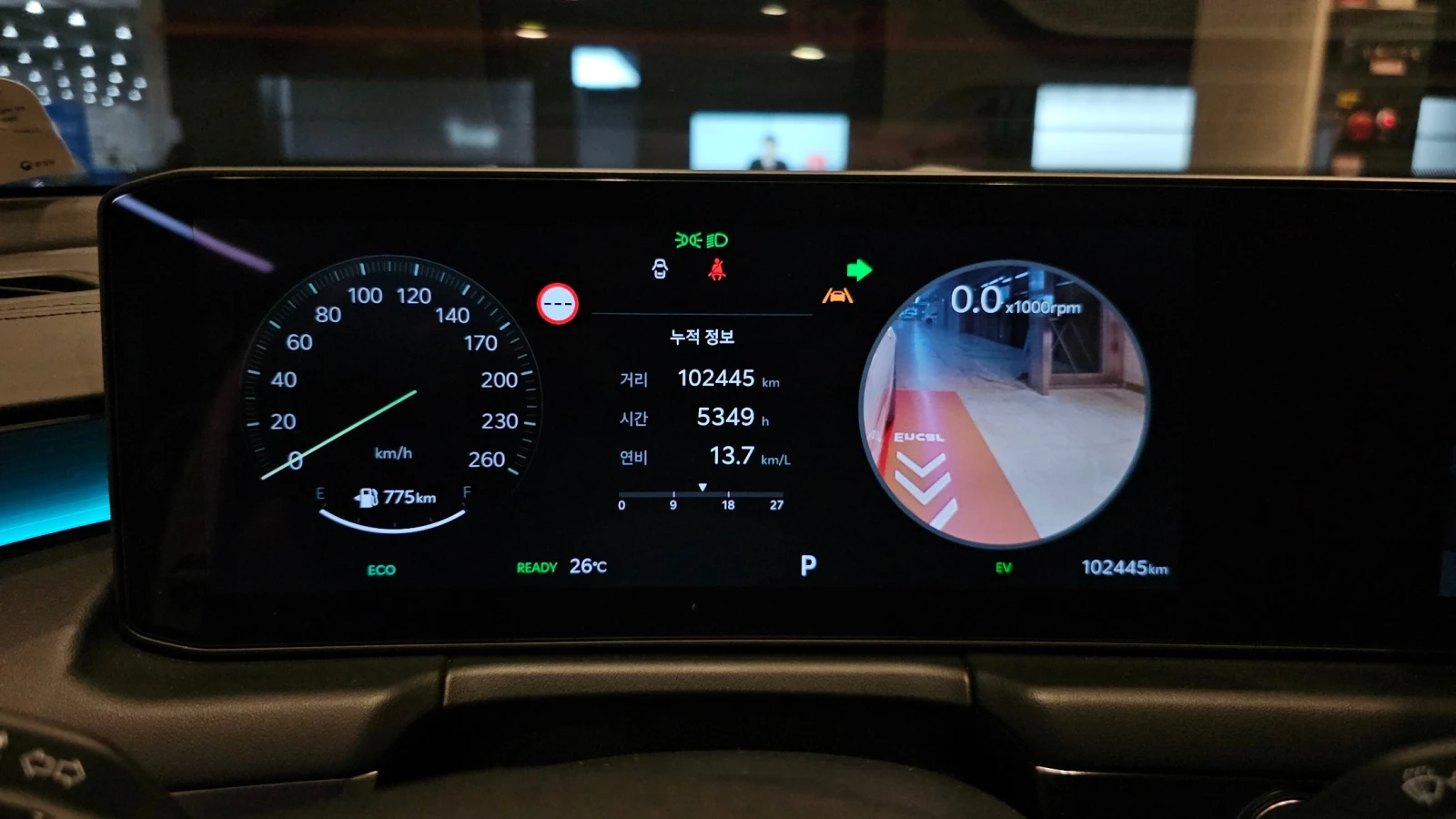 Kia K8 Hybrid Signature, снимка 10 - Автомобили и джипове - 55530321