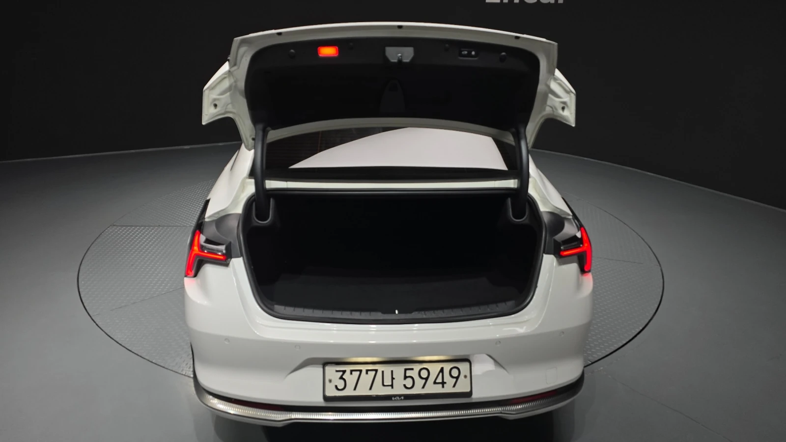 Kia K8 Hybrid Signature, снимка 14 - Автомобили и джипове - 55530321