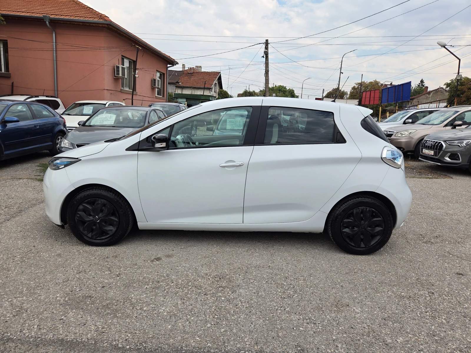 Renault Zoe 22Kwh. СОБСТВЕНА БАТЕРИЯ, снимка 8 - Автомобили и джипове - 56161855