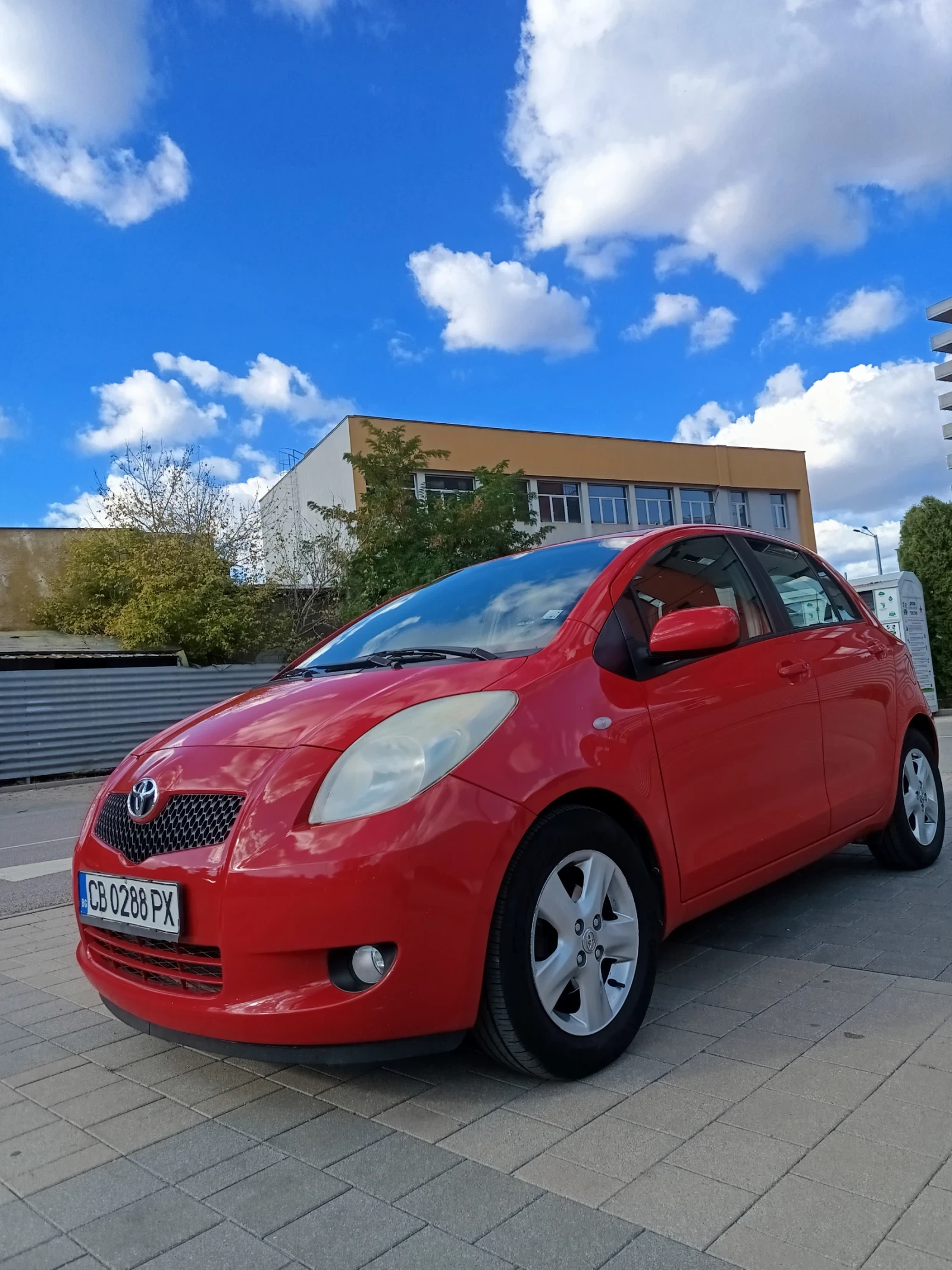 Toyota Yaris 1.33, снимка 4 - Автомобили и джипове - 56261390