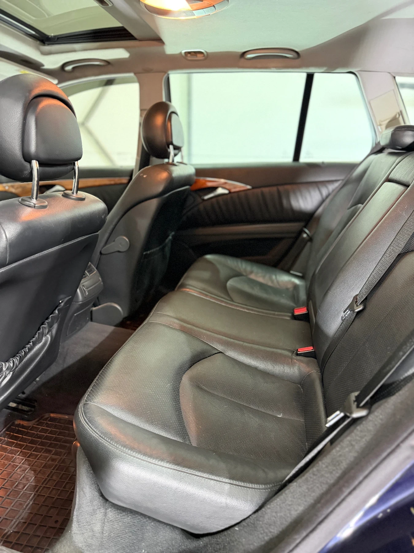 Mercedes-Benz E 270 Cdi, снимка 10 - Автомобили и джипове - 56624116