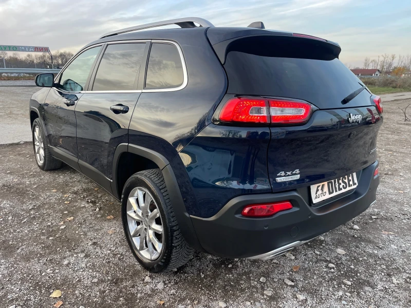 Jeep Cherokee 2.2TDI-200-NAVI-KAMERA-FULL-ITALIA, снимка 10 - Автомобили и джипове - 48033764