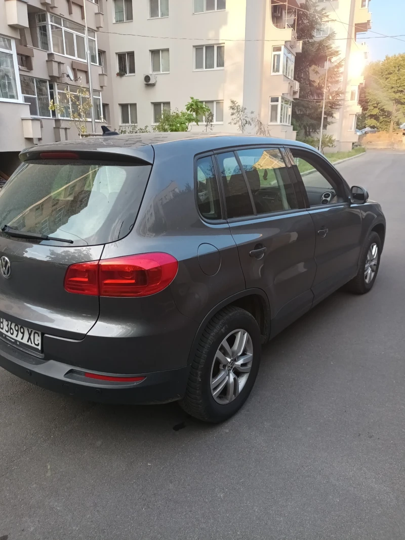 VW Tiguan, снимка 4 - Автомобили и джипове - 48083720