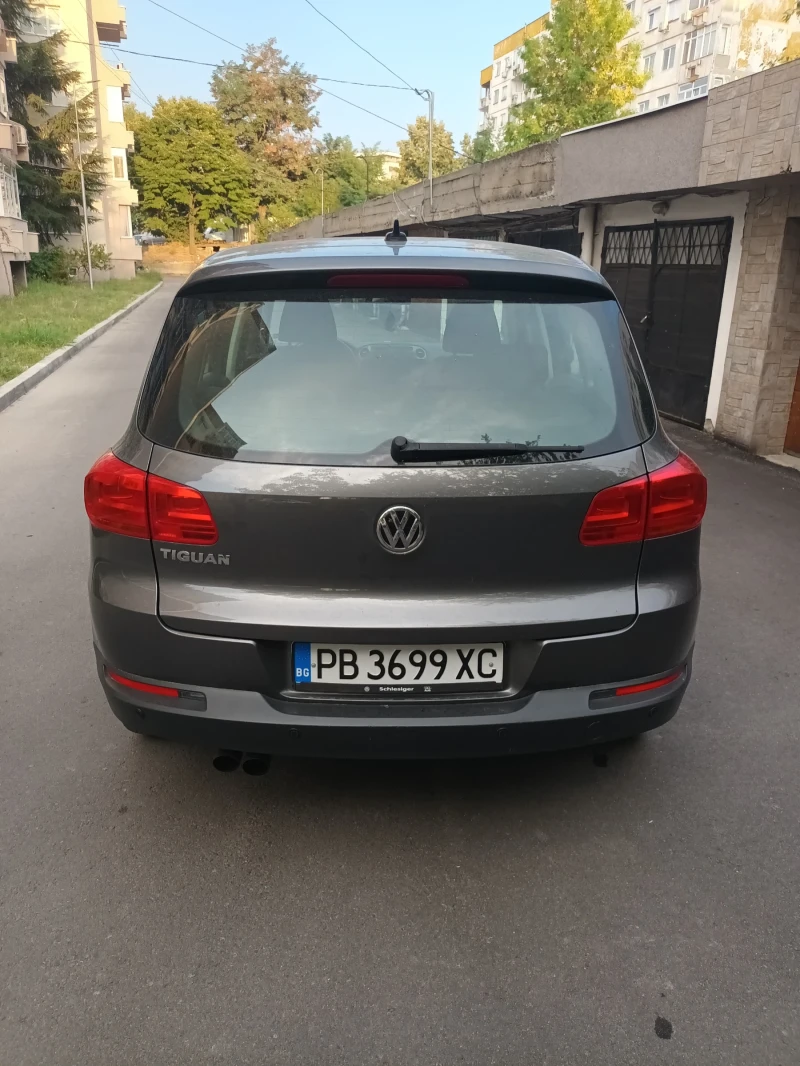 VW Tiguan, снимка 3 - Автомобили и джипове - 48083720