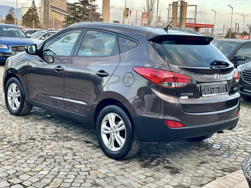 Hyundai IX35 1.6 6-скорости, снимка 3 - Автомобили и джипове - 48917215