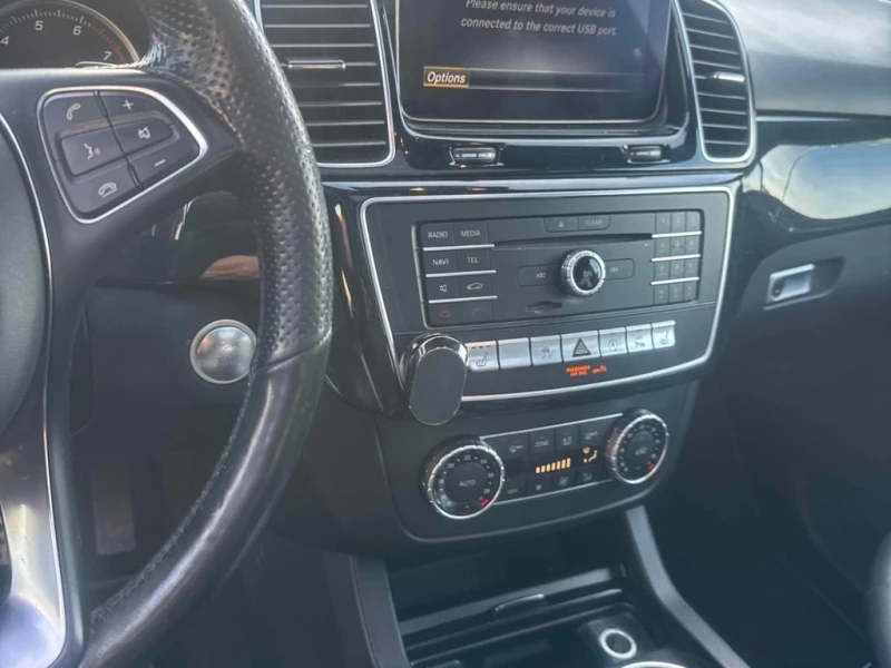 Mercedes-Benz GLE 400 * CARFAX * ФИНАНСИРАНЕ , снимка 9 - Автомобили и джипове - 53014158