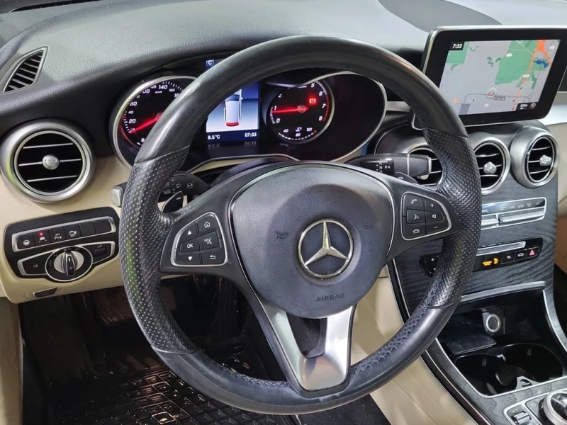 Mercedes-Benz GLC * 300 * CARFAX * ЦЕНА ДО БГ, снимка 12 - Автомобили и джипове - 53193313