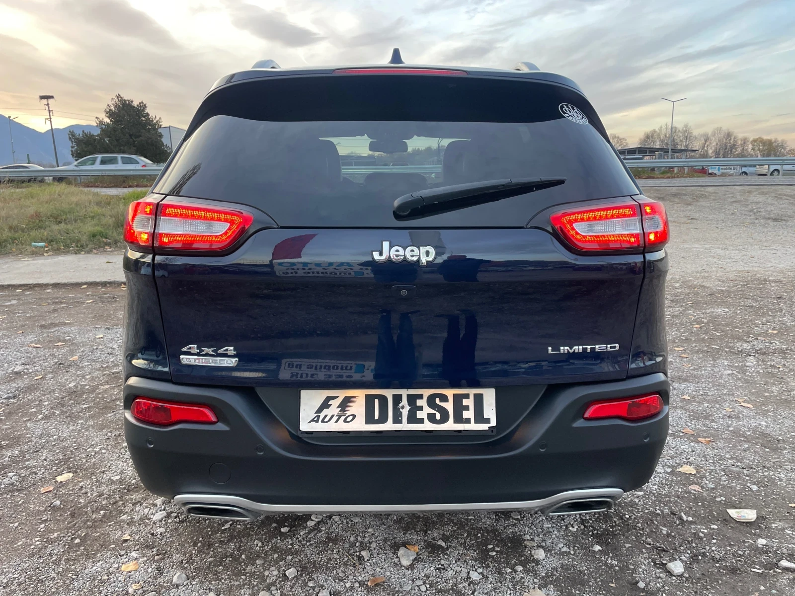 Jeep Cherokee 2.2TDI-200-NAVI-KAMERA-FULL-ITALIA - изображение 9