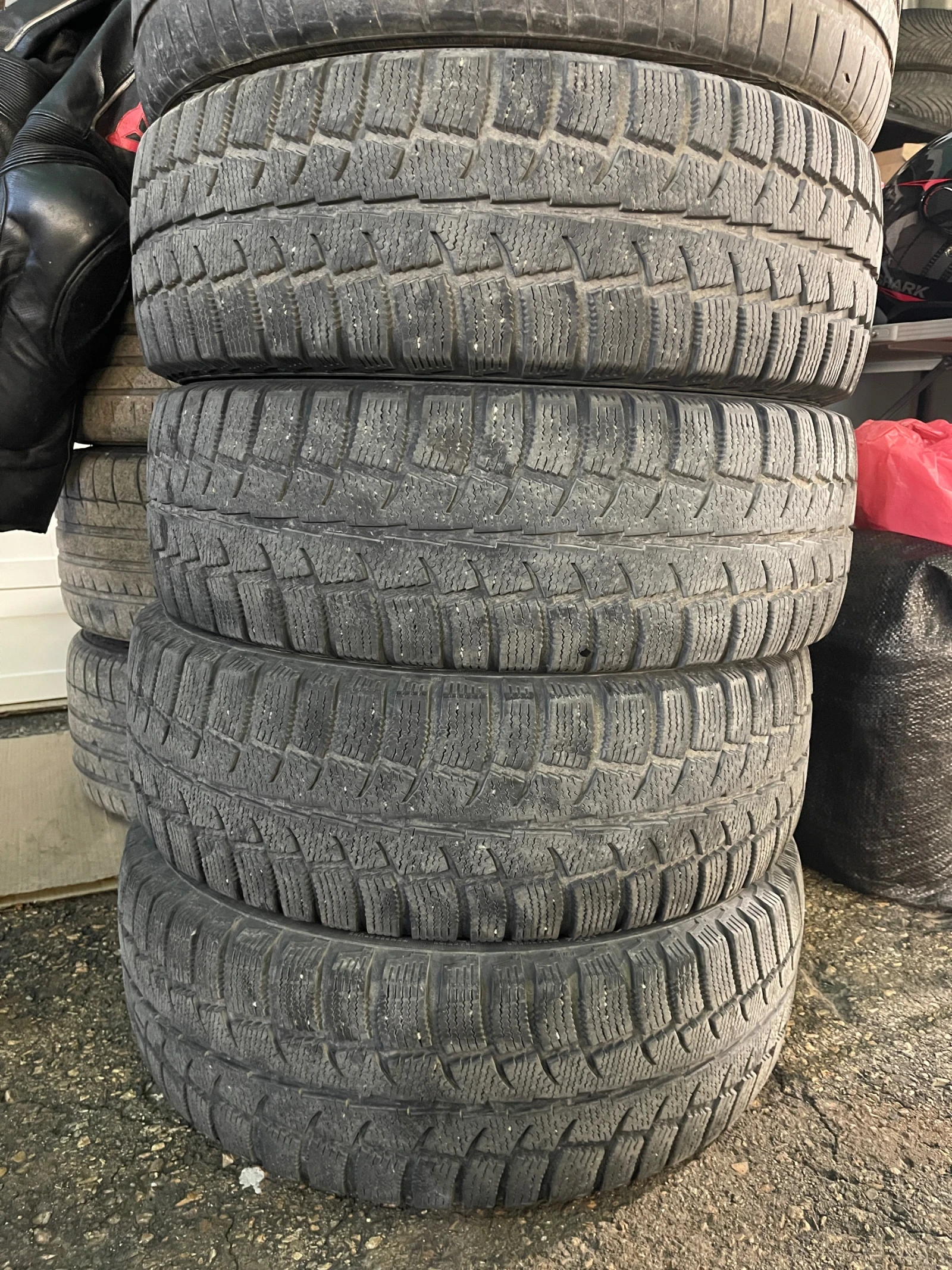 Toyota Rav4 2.0 VVT-i, снимка 16 - Автомобили и джипове - 54599232