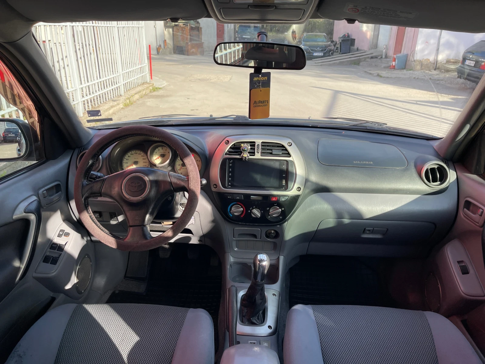 Toyota Rav4 2.0 VVT-i, снимка 9 - Автомобили и джипове - 54599232