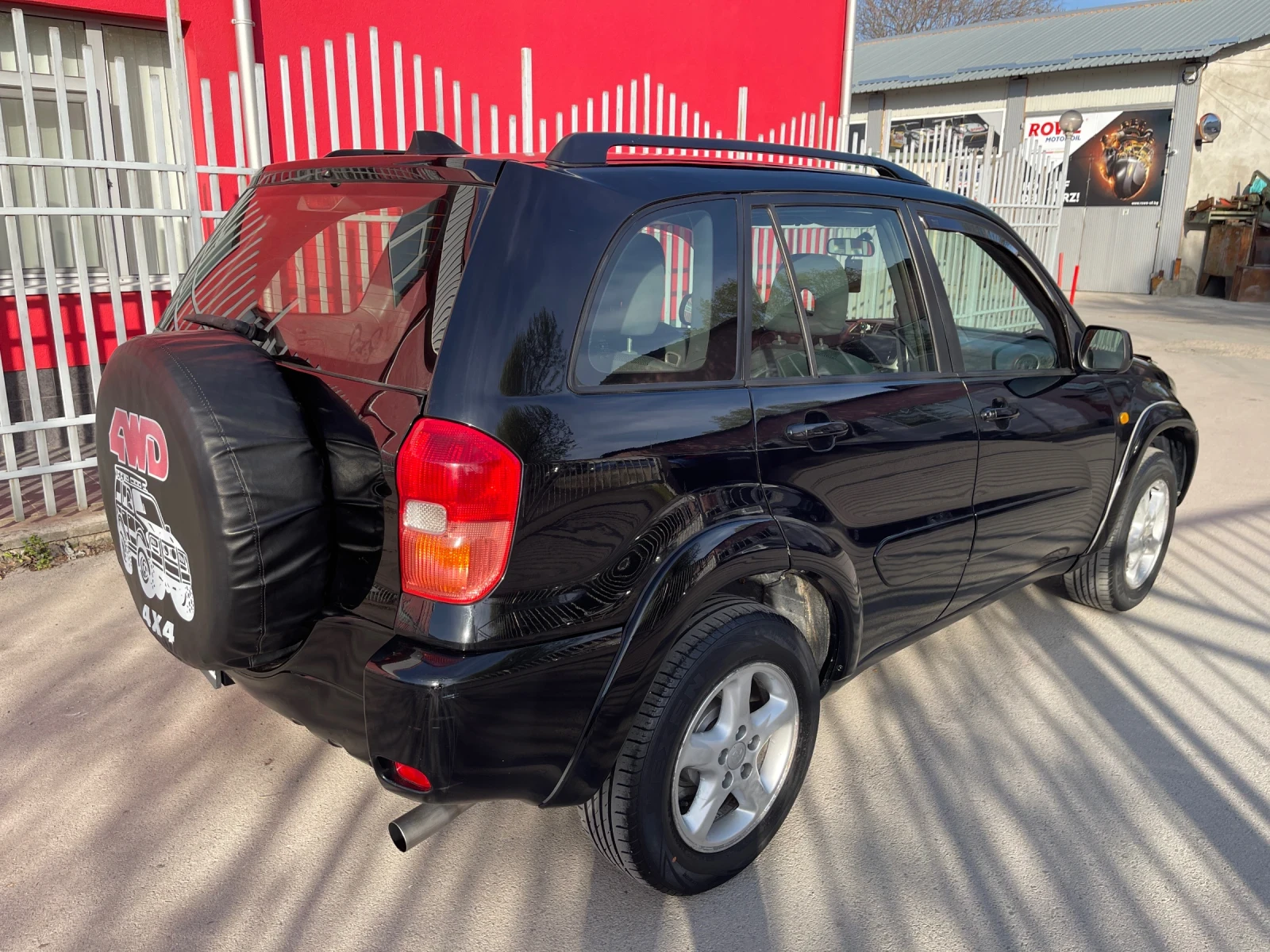 Toyota Rav4 2.0 VVT-i, снимка 3 - Автомобили и джипове - 54599232