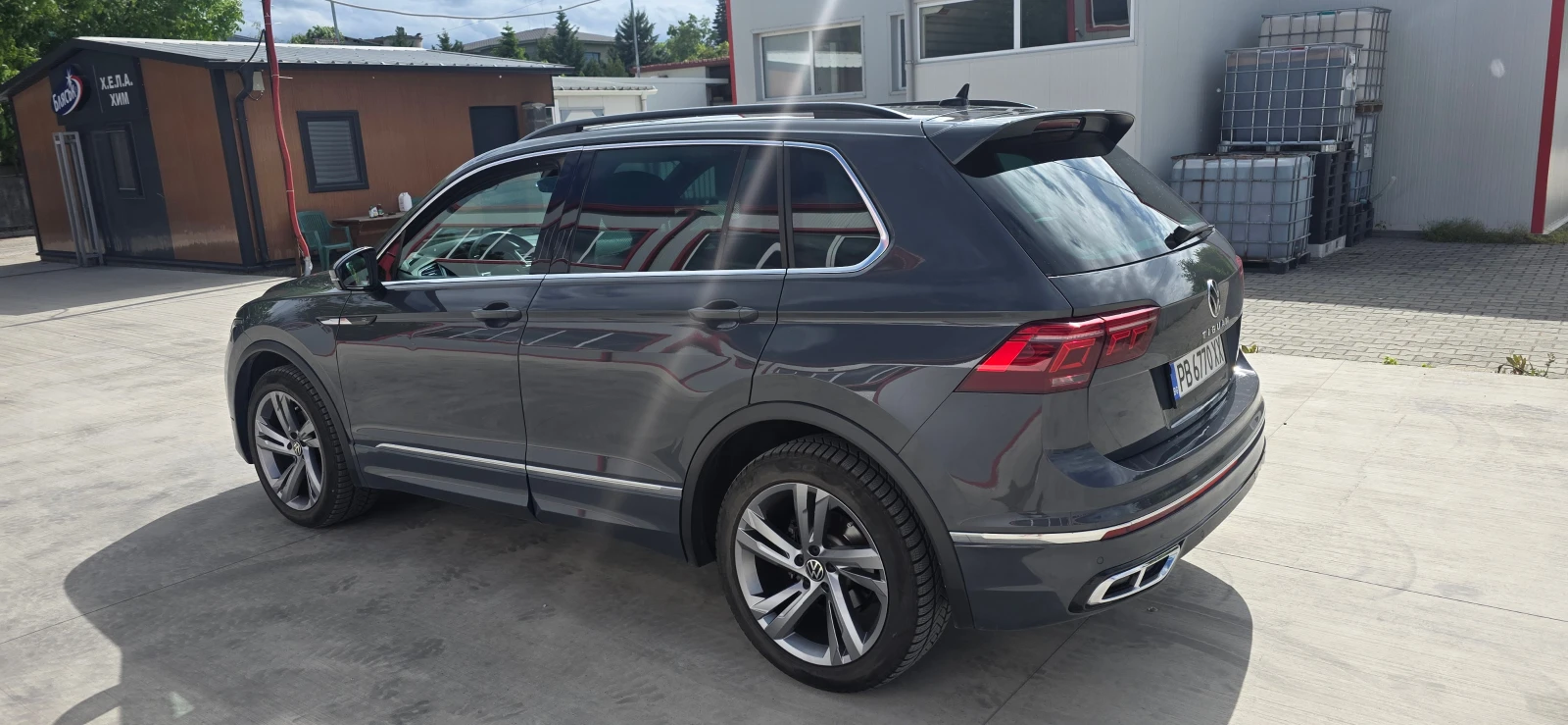 VW Tiguan R line, снимка 3 - Автомобили и джипове - 55011326