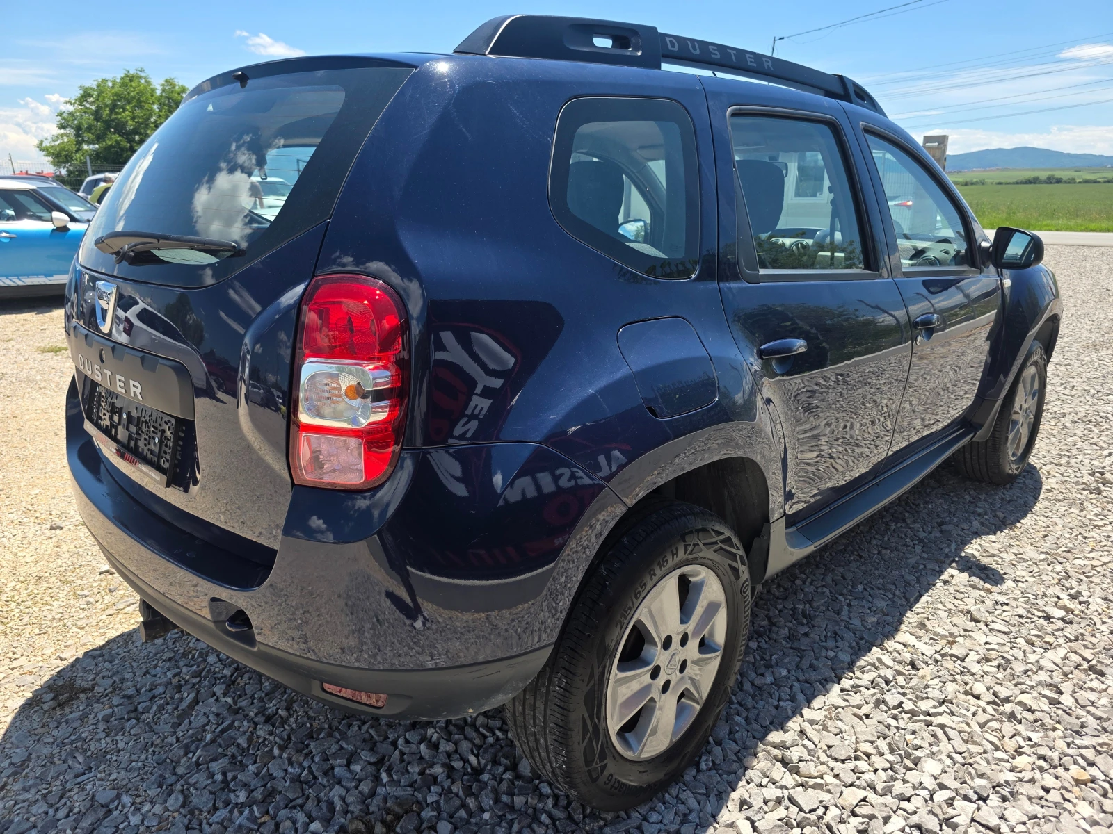 Dacia Duster 1.6 i-Ambiance-4x2-105hp-Facelift, снимка 4 - Автомобили и джипове - 55153253