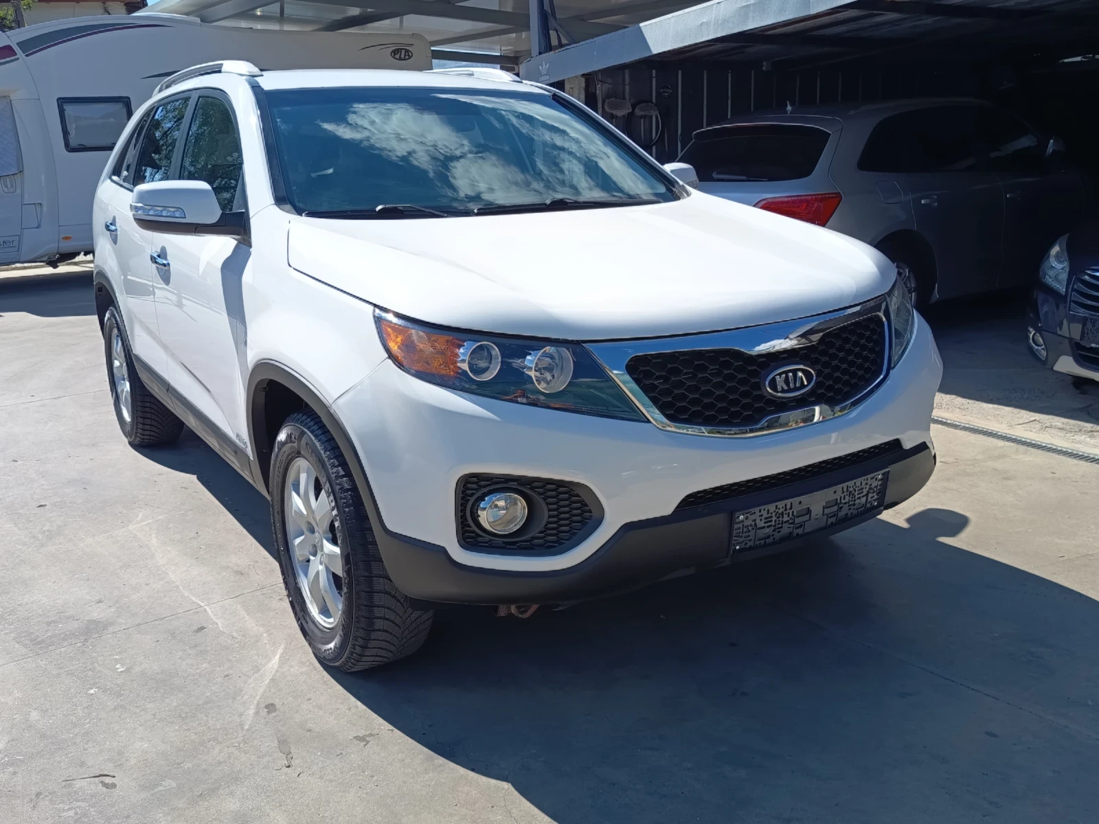 Kia Sorento 2.2crdi, снимка 2 - Автомобили и джипове - 55235649