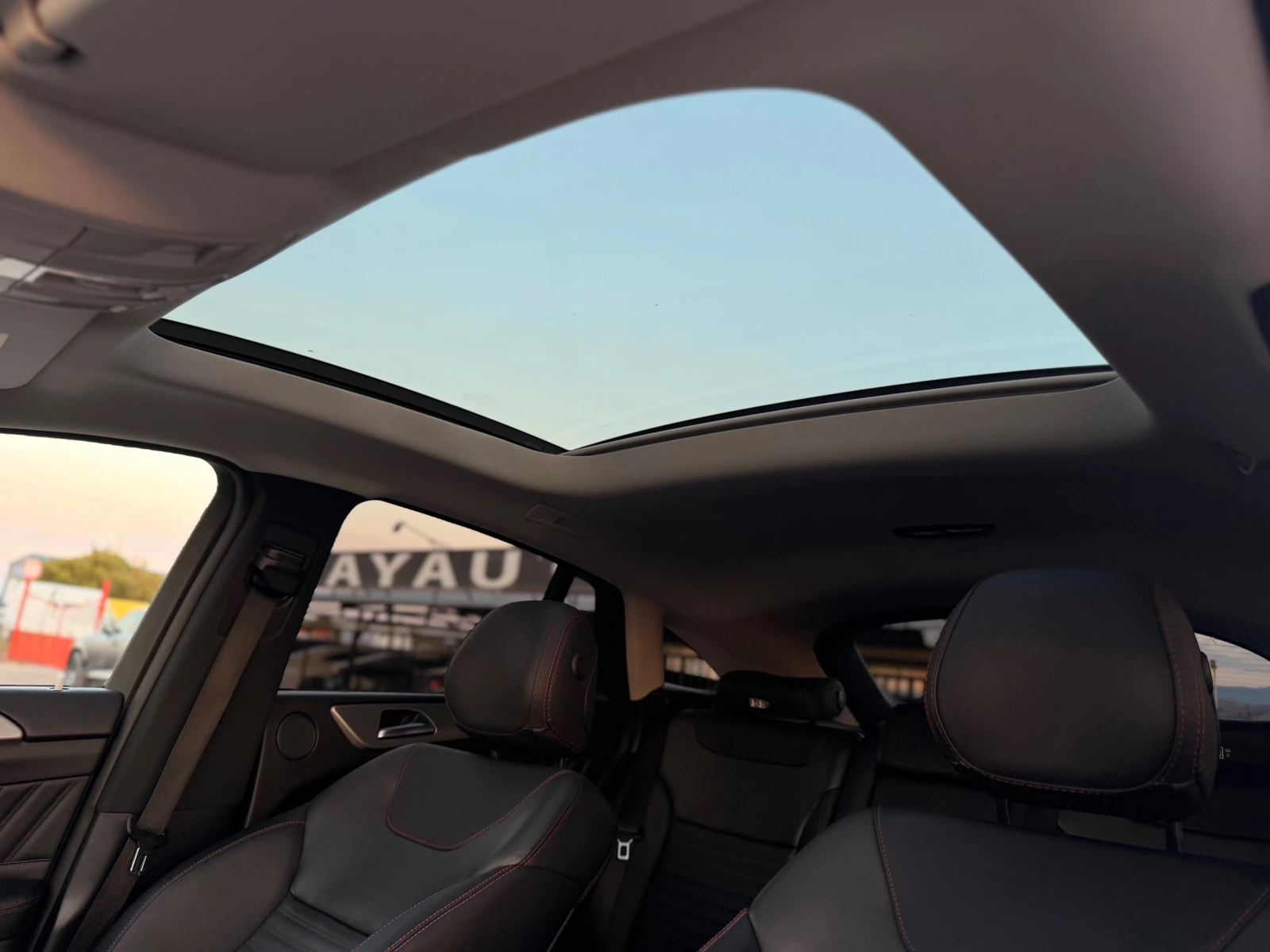 Mercedes-Benz GLC Coupe 350 d= 4Matic= AMG= Panorama= Camera= Premium= , снимка 15 - Автомобили и джипове - 55533971