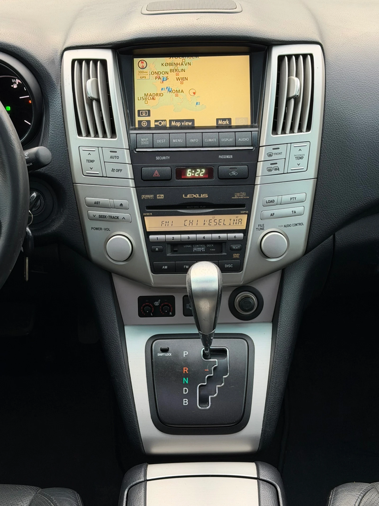 Lexus RX 400h 3.3V6 4x4, снимка 12 - Автомобили и джипове - 55946737