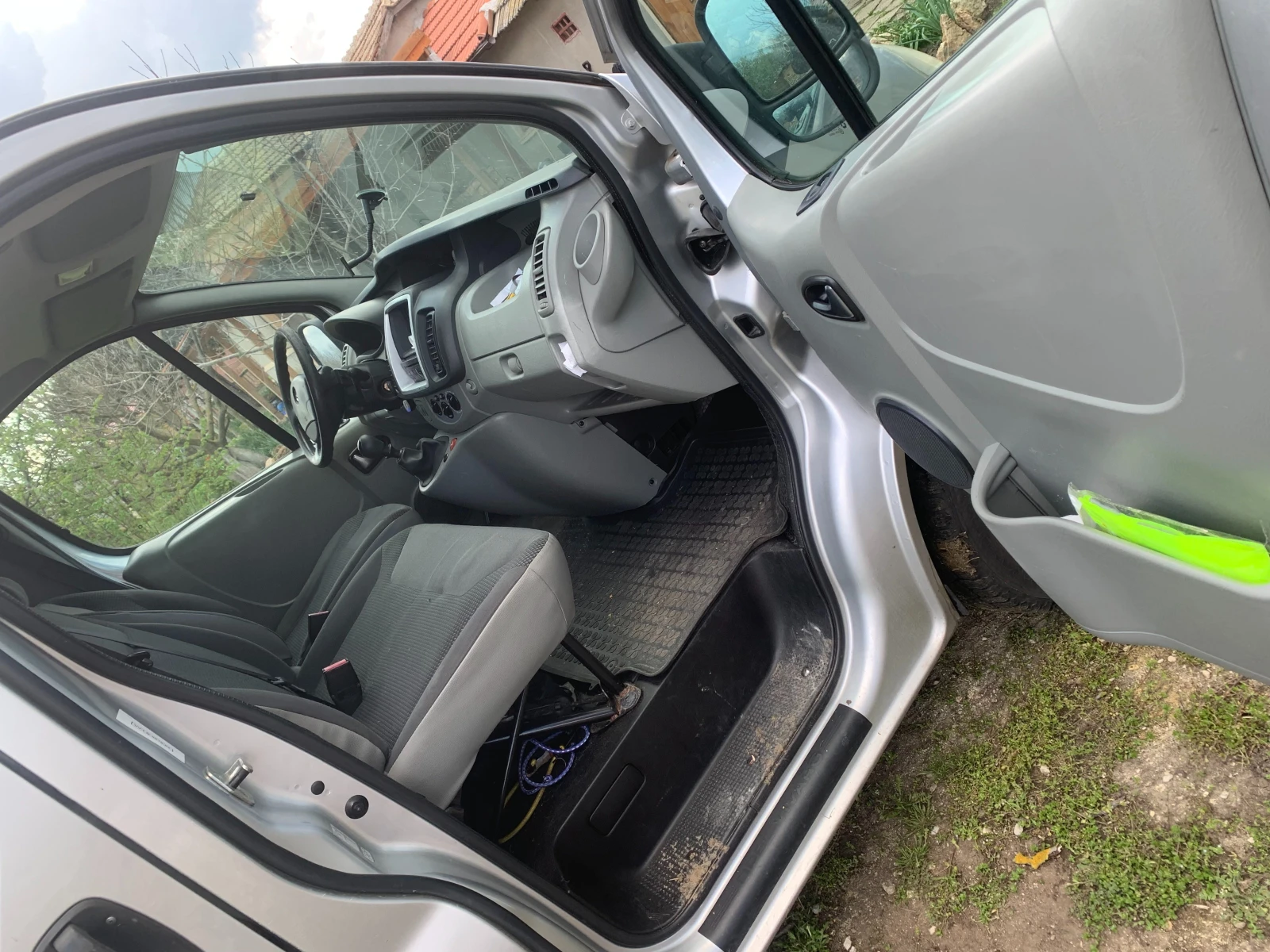 Opel Vivaro 2.0 CDTI - изображение 3